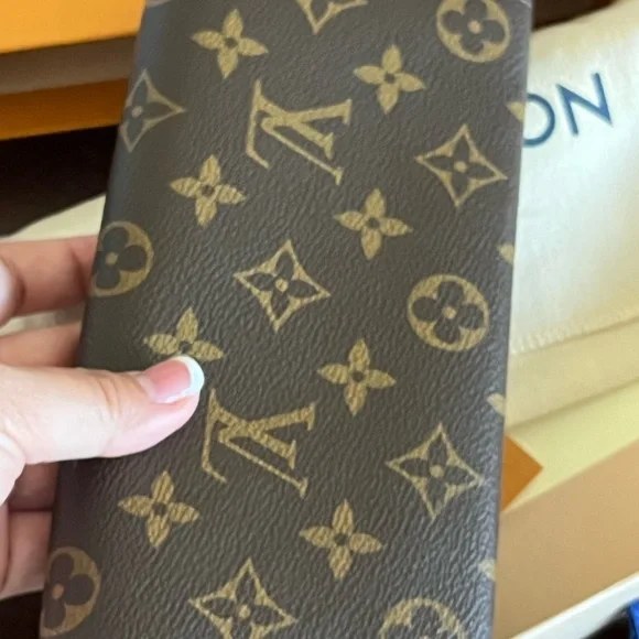 Louis Vuitton Brown and Pink Wallet - Picture 7 of 8